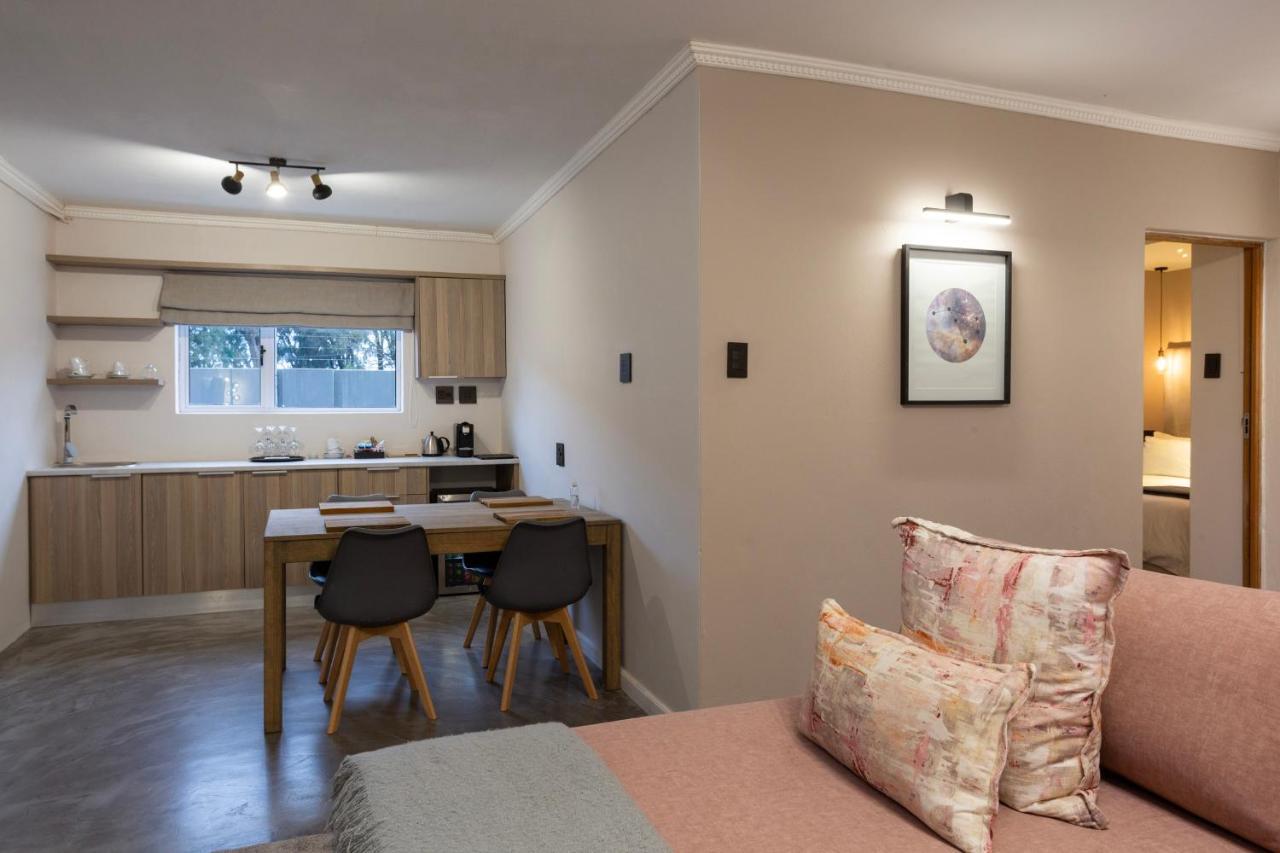 Nova Boutique Hotel, Spa And Conference Venue Port Elizabeth Bagian luar foto